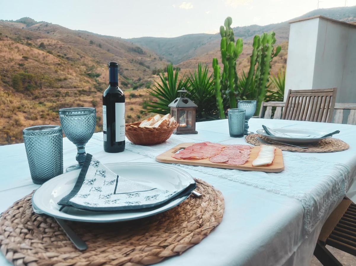 Cortijo Vacas Gordas B&B Кастел де Феро Екстериор снимка